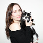 Girls and Their Cats YouTube channel thumbnail