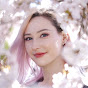 hollythelovely YouTube channel thumbnail