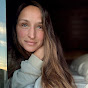 Sarah Foss YouTube channel thumbnail