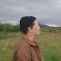 Amy Spires YouTube channel thumbnail
