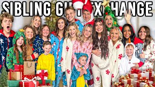 SiBLiNG GIFT EXCHANGE w/ 16 KiDS 2024!!! 🎁 🎄 thumbnail